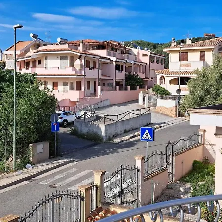 Alojamento de Acomodação e Pequeno-almoço Brezza Di Mare Villasimius