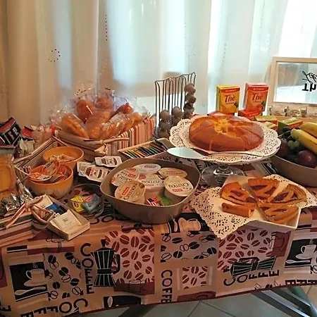 Bed and Breakfast Brezza Di Mare 3*