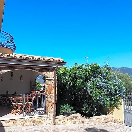 Brezza Di Mare Bed and Breakfast Villasimius