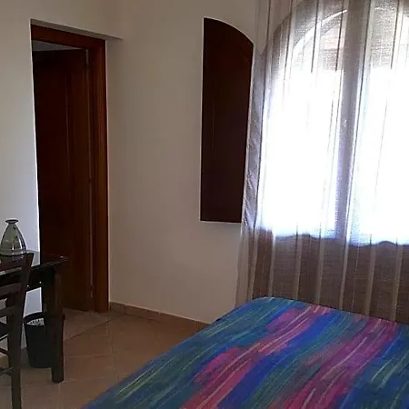 Bed and Breakfast Brezza Di Mare 3*