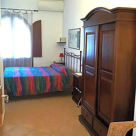 Bed and Breakfast Brezza Di Mare 3*